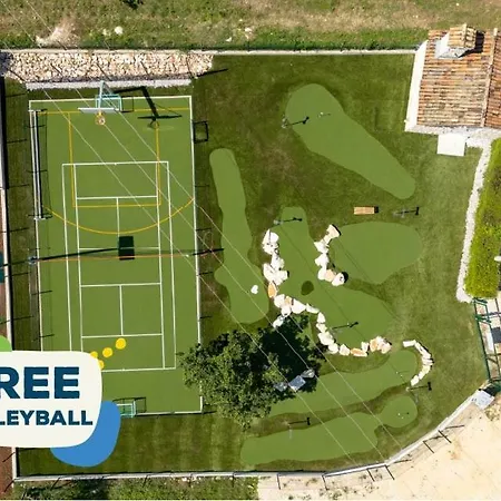 Villa Curitico
